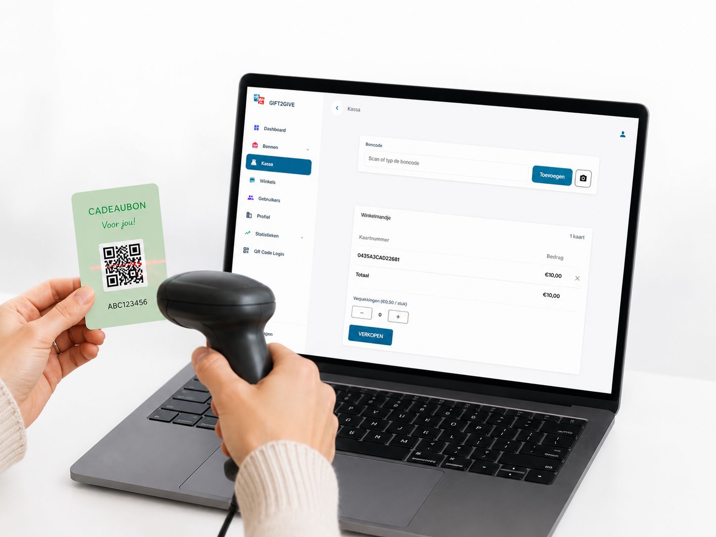 Lokale cadeaubonnen scannen aan de Gift2Give online kassa